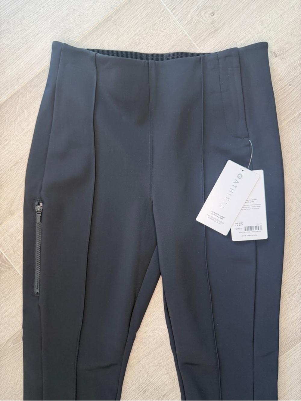 Athleta NWT Glacier Snow Skinny Pant Black 8 Petite $179 #985570 - Picture 8 of 9